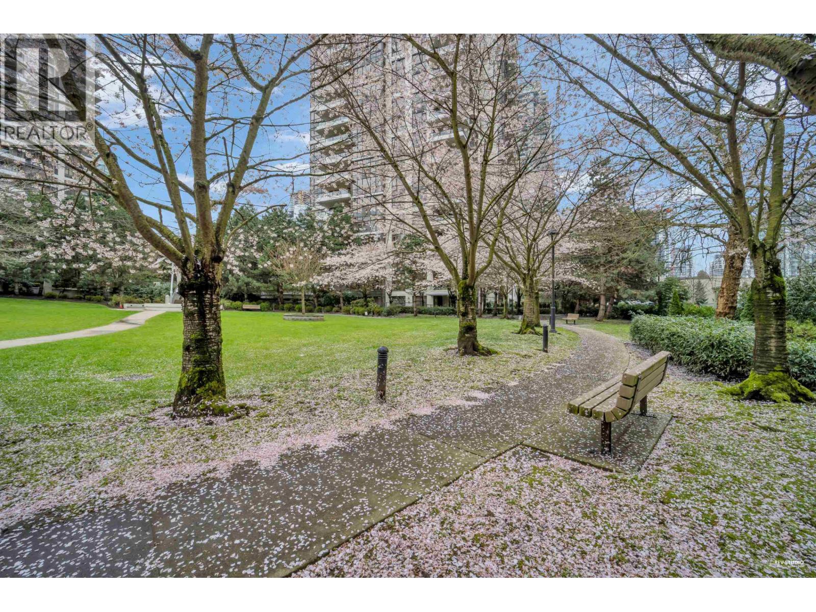 1607 2138 Madison Avenue, Burnaby, British Columbia  V5C 6T6 - Photo 3 - R3156593
