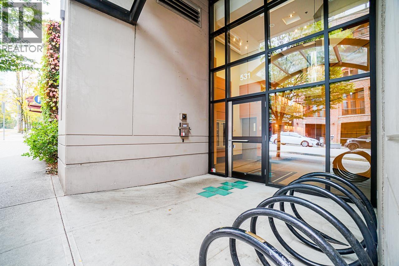 205 531 Beatty Street, Vancouver, British Columbia V6B 0C5 - Photo 3 - R3156599