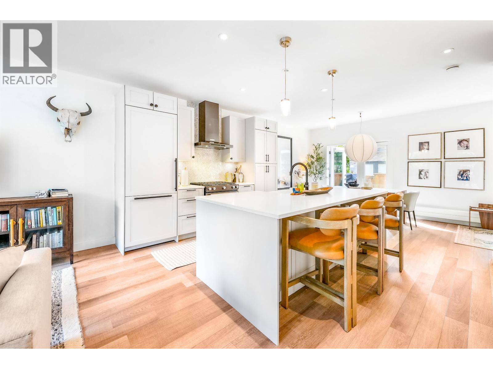 127 525 E 2nd Street, North Vancouver, British Columbia  V7L 1E1 - Photo 3 - R3156600
