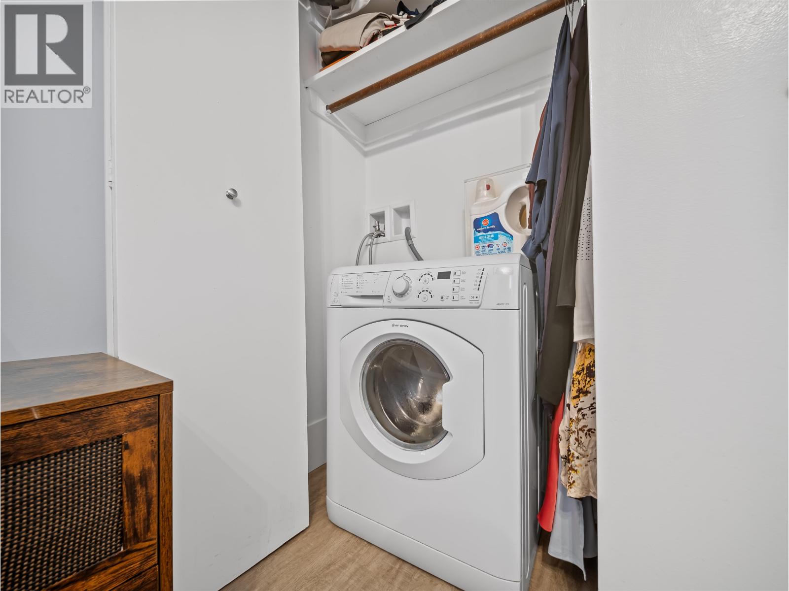 210 141 W 13th Street, North Vancouver, British Columbia  V7M 1N5 - Photo 14 - R3156609