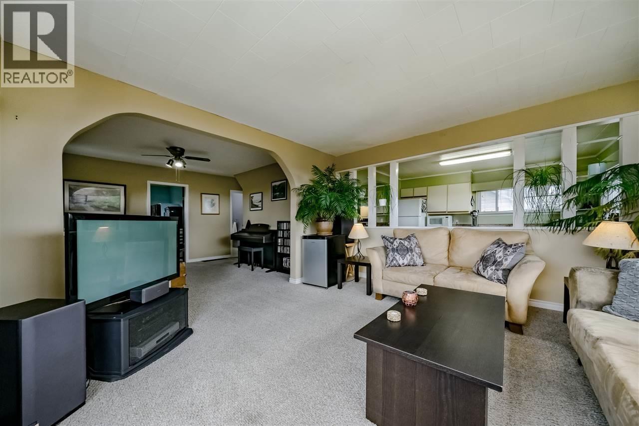 329 Marmont Street, Coquitlam, British Columbia V3K 4R5 - Photo 10 - R3156580
