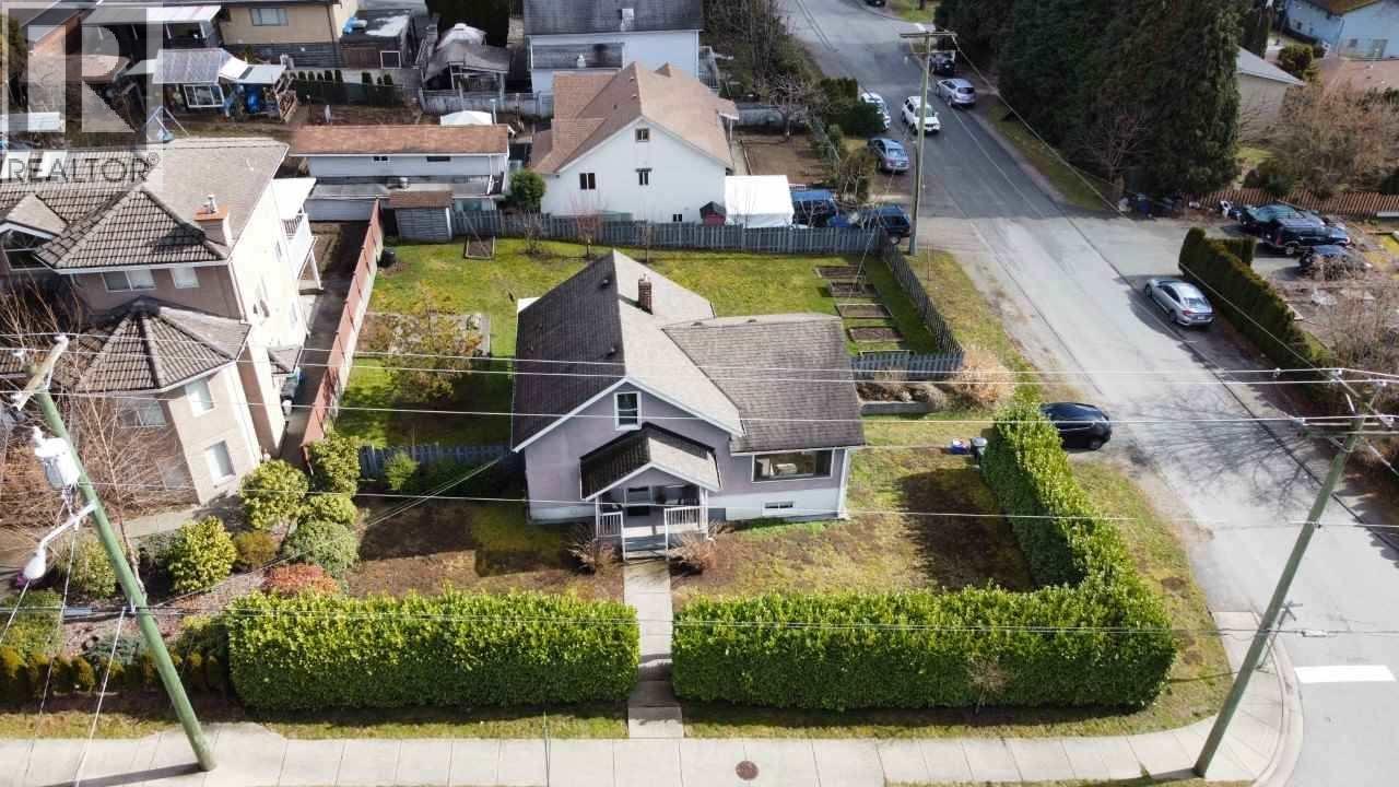 329 Marmont Street, Coquitlam, British Columbia V3K 4R5 - Photo 3 - R3156580