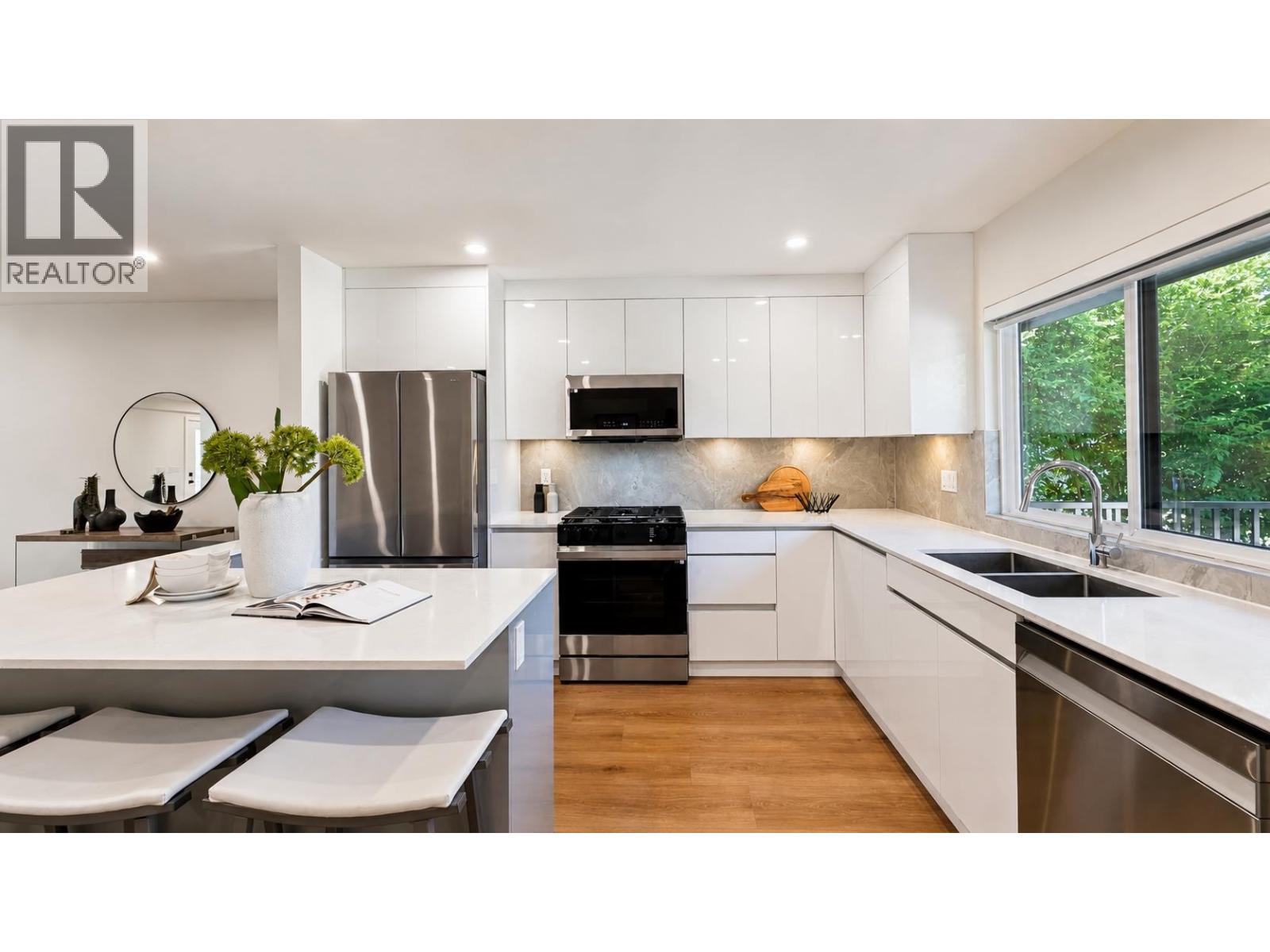 12475 208 Street, Maple Ridge, British Columbia  V2X 4X1 - Photo 6 - R3156618