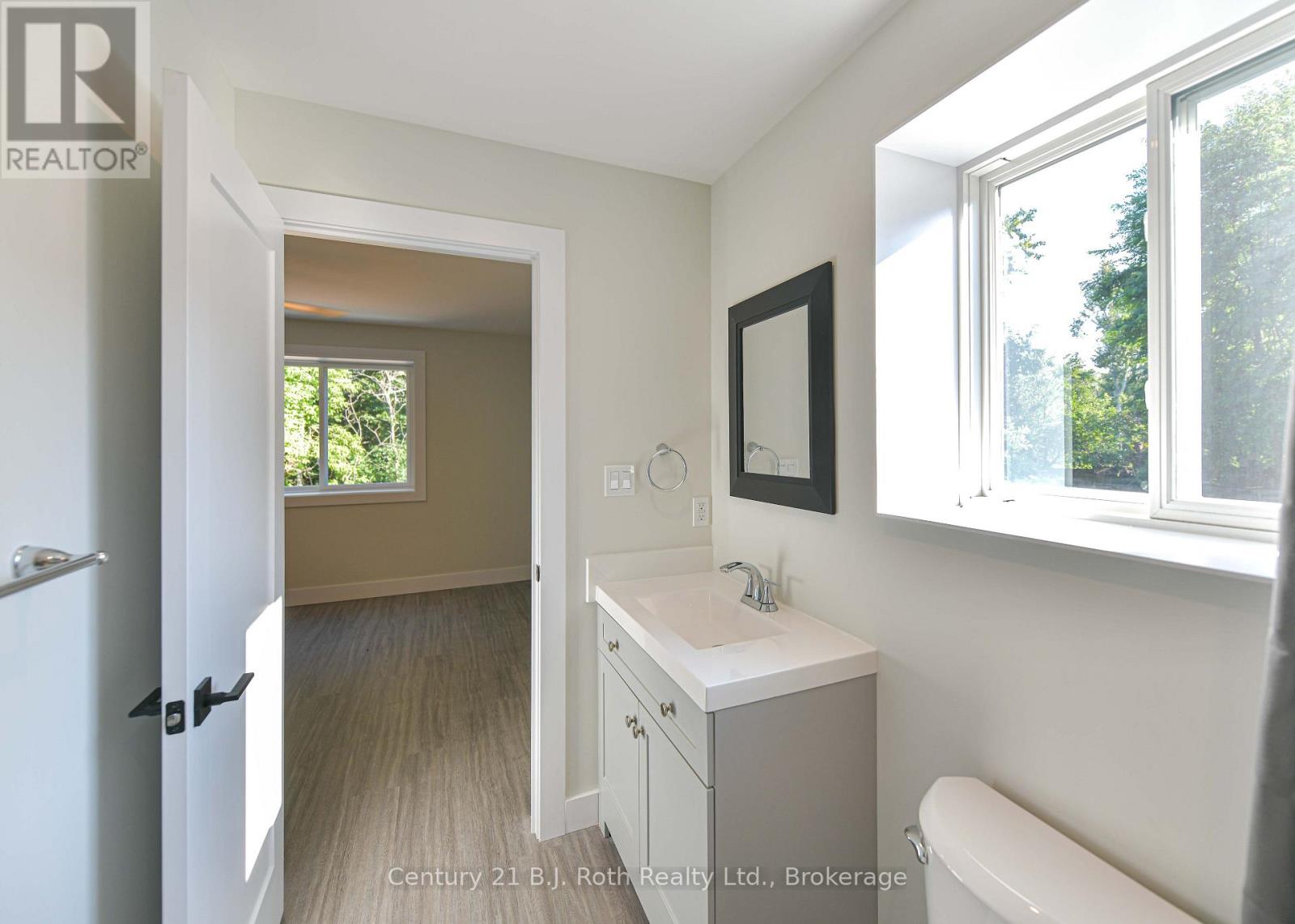 165 Barrie Road, Orillia, Ontario  L3V 2P6 - Photo 24 - S13685386