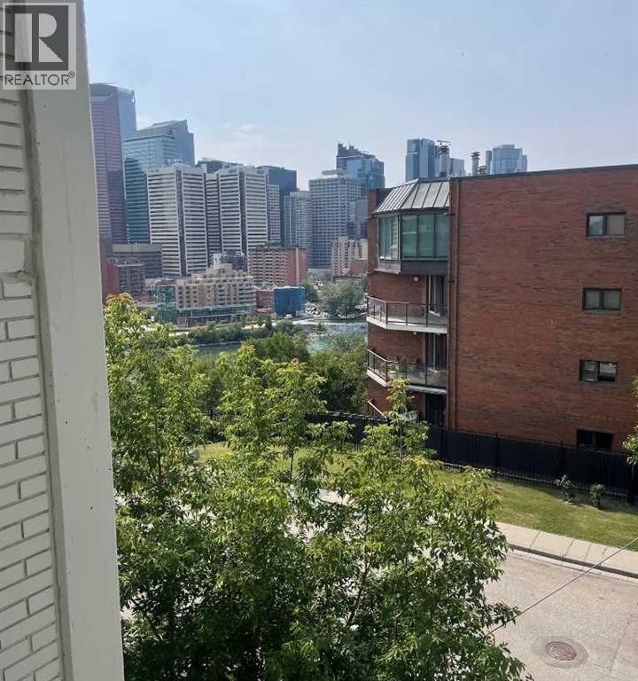 401, 316 1 Avenue NE, Calgary, Alberta