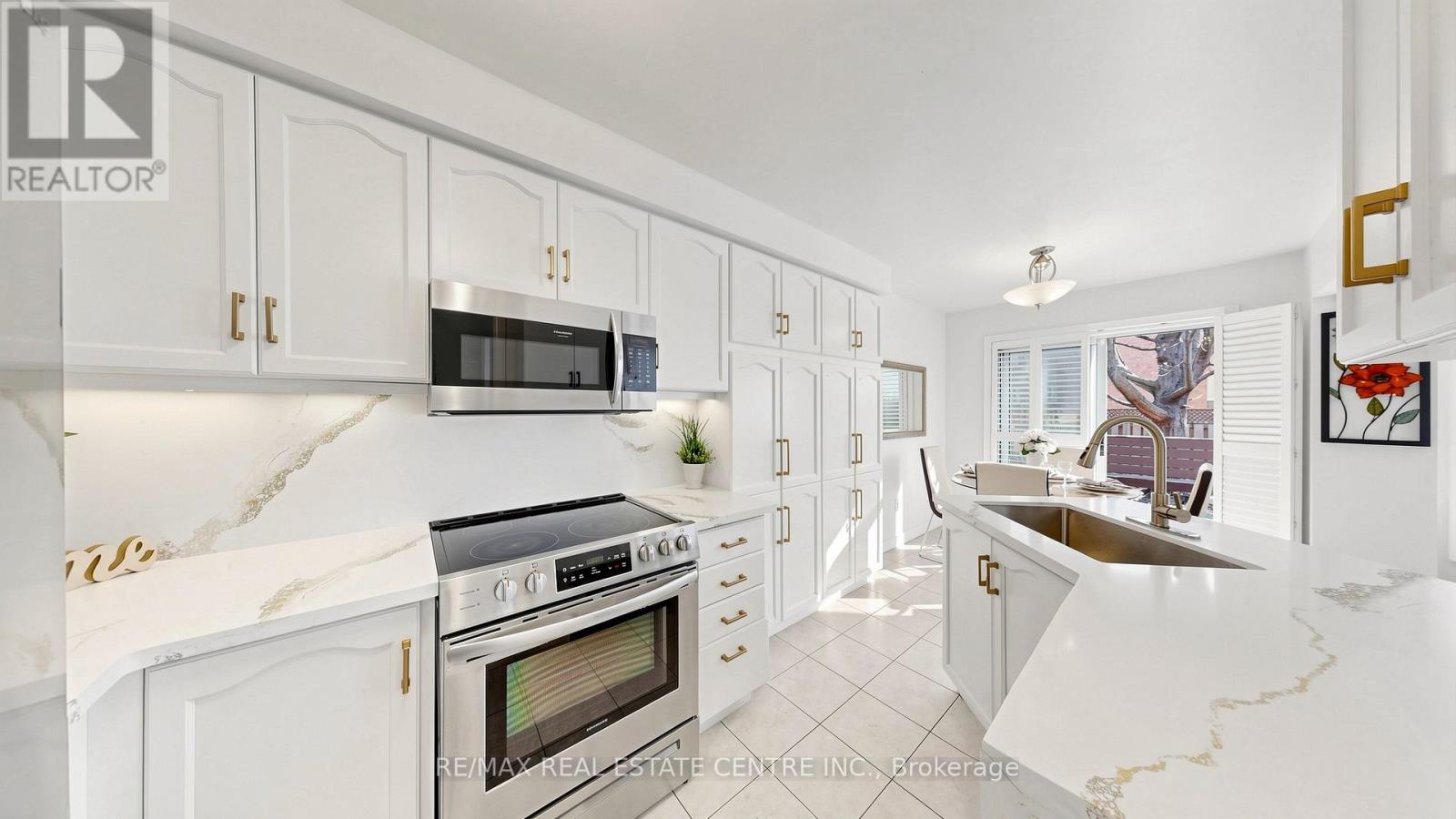 72 Tiller Trail, Brampton, Ontario L6X 4S6 - Photo 16 - W13685368