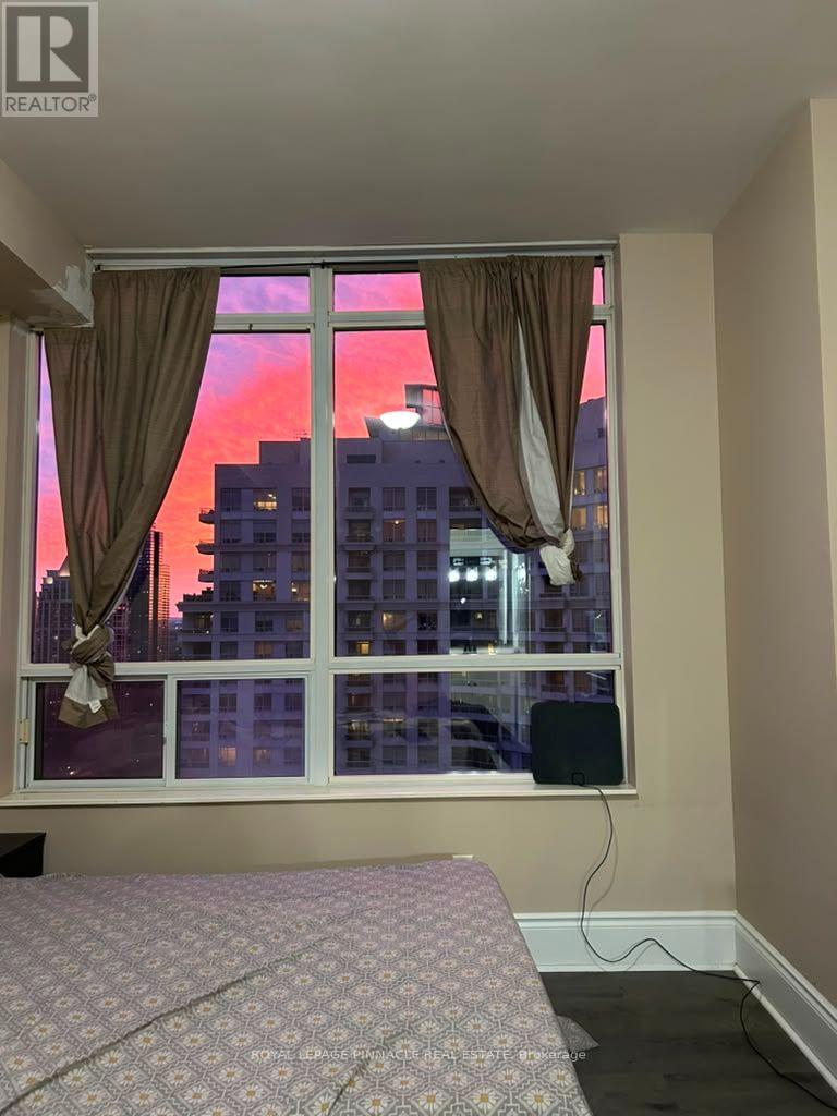 2801 - 3880 Duke Of York Boulevard, Mississauga, Ontario L5B 4M7 - Photo 3 - W13685384
