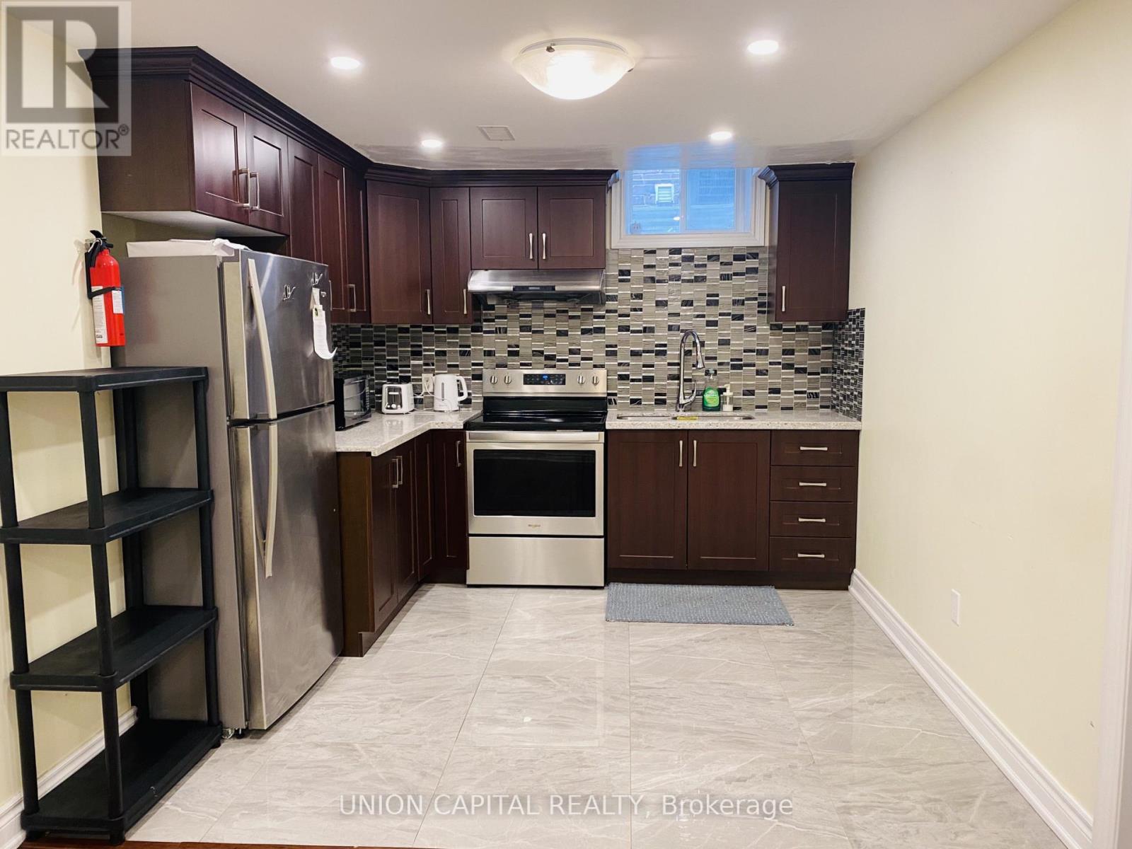 Bsmt - 849 William Lee Avenue, Oshawa, Ontario  L1K 0W2 - Photo 5 - E13607680