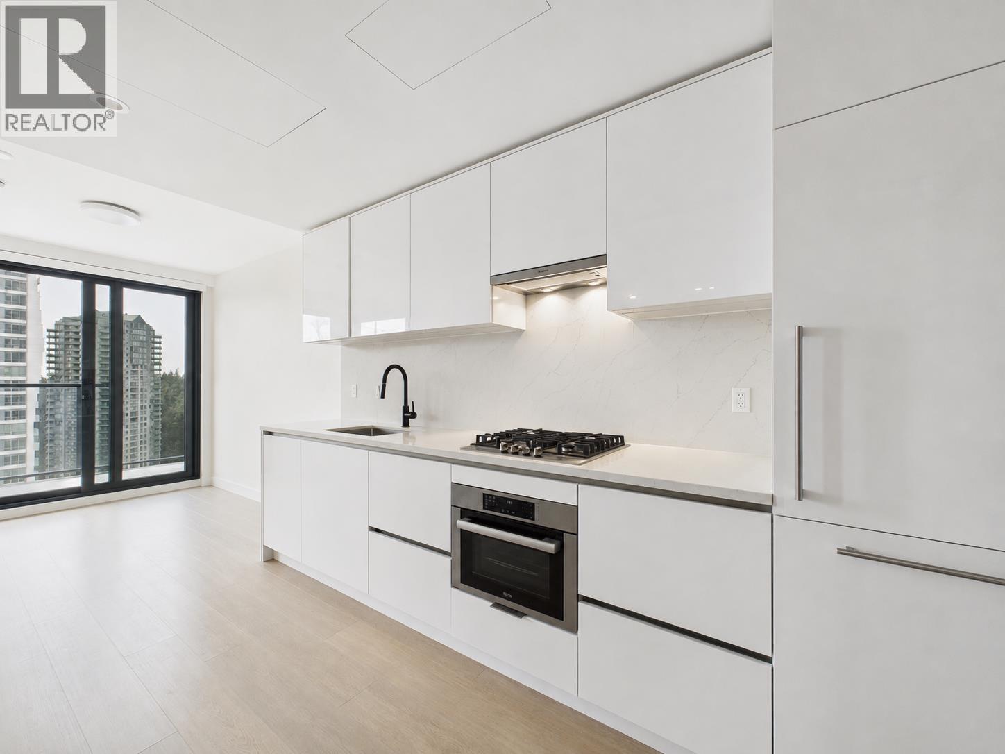 1503 5987 WILSON AVENUE, Burnaby, British Columbia