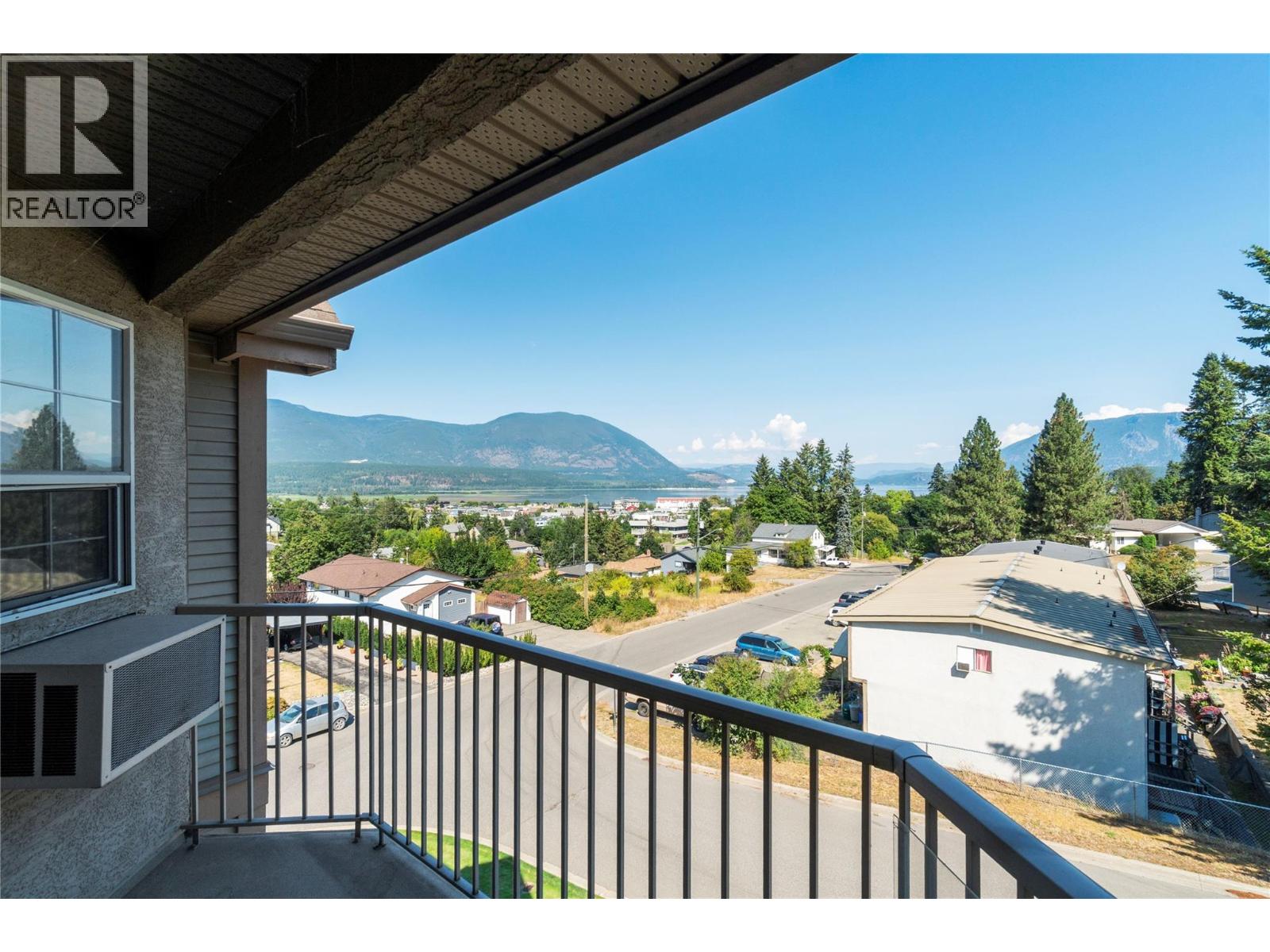 330 7 Street SE Unit# 303, Salmon Arm, British Columbia  V1E 1S7 - Photo 23 - 10398025