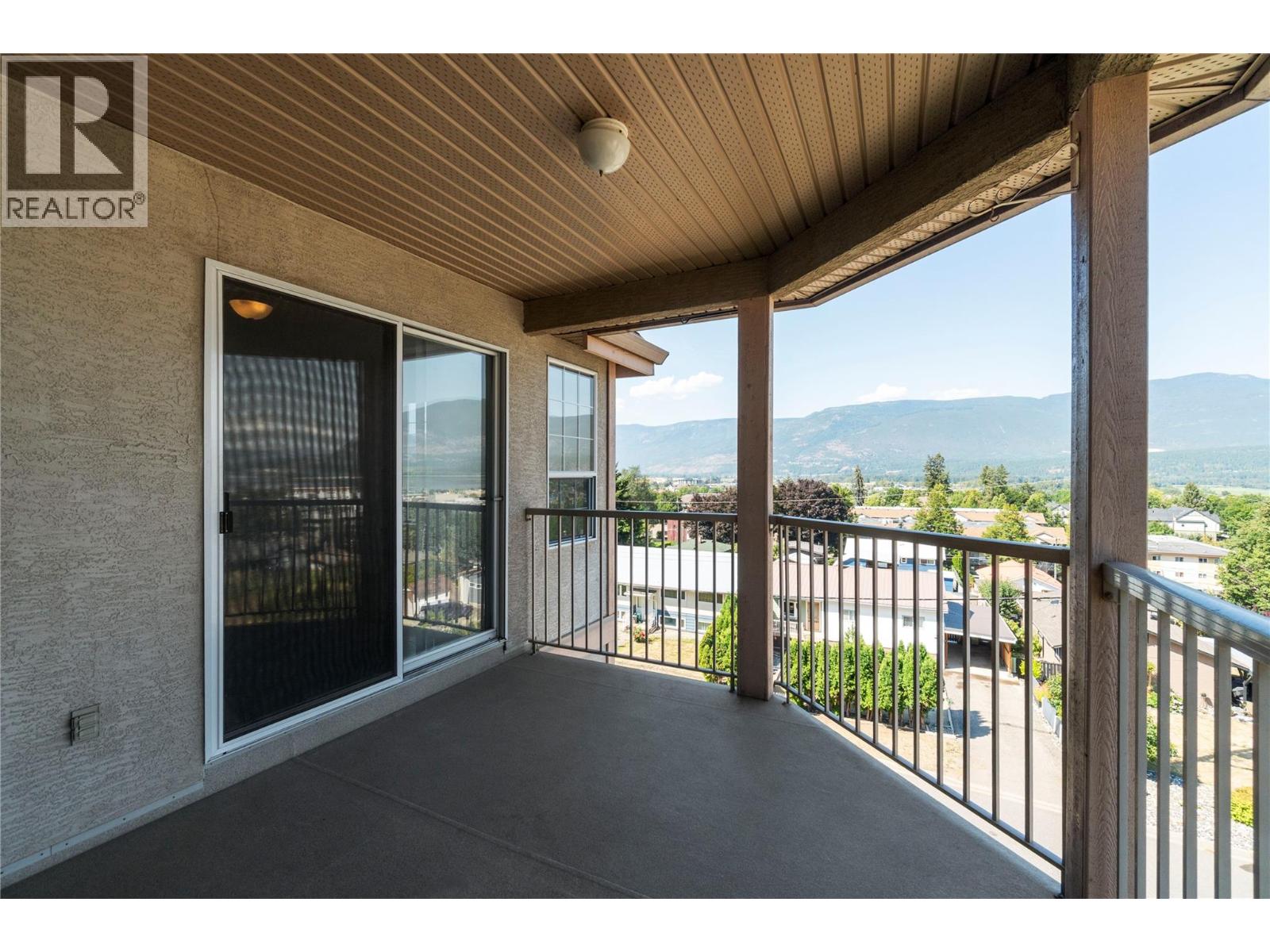 330 7 Street SE Unit# 303, Salmon Arm, British Columbia  V1E 1S7 - Photo 27 - 10398025