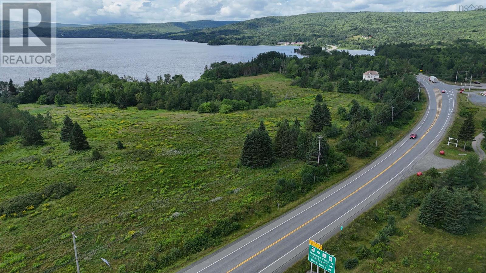 105 Highway, Baddeck Inlet, Nova Scotia  B0E 1B0 - Photo 7 - 202620821
