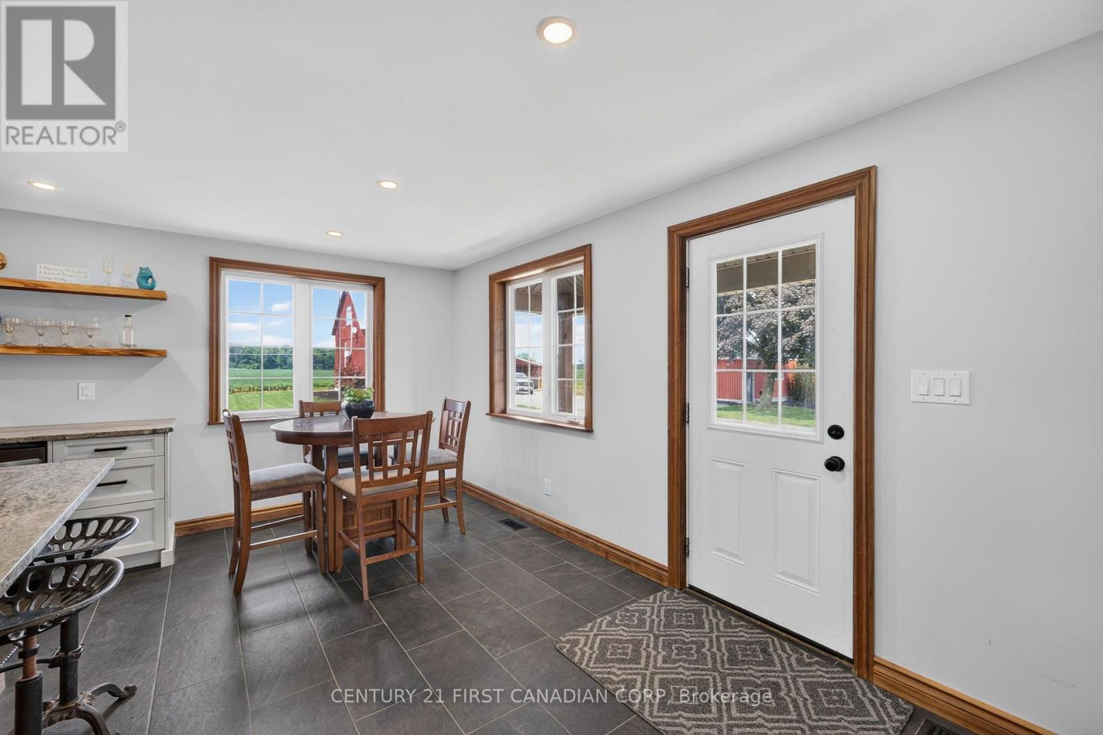 6196 Falconbridge Drive, Southwest Middlesex, Ontario  N0L 1A0 - Photo 10 - X13685402