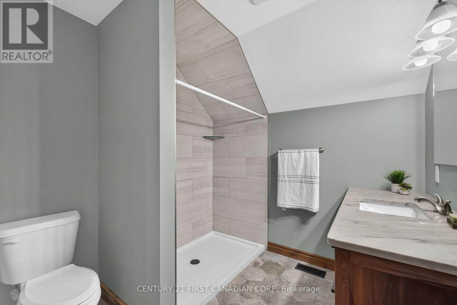 6196 Falconbridge Drive, Southwest Middlesex, Ontario  N0L 1A0 - Photo 22 - X13685402