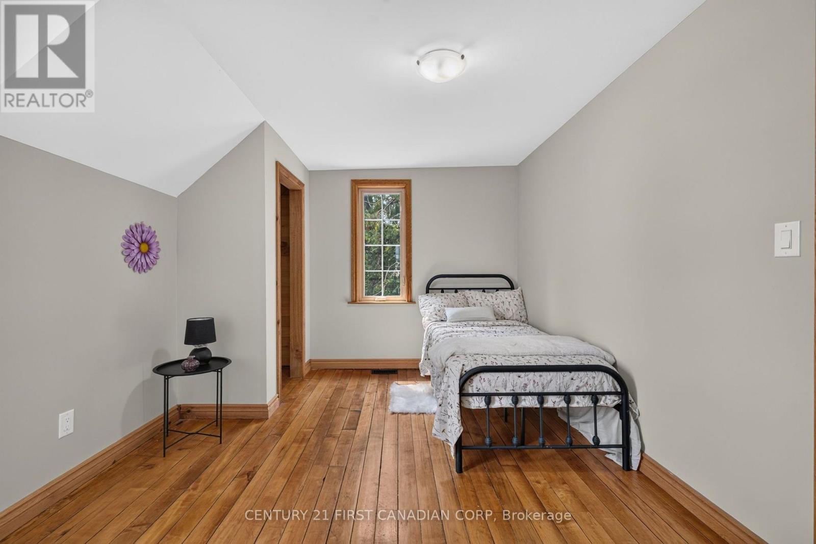 6196 Falconbridge Drive, Southwest Middlesex, Ontario  N0L 1A0 - Photo 29 - X13685402