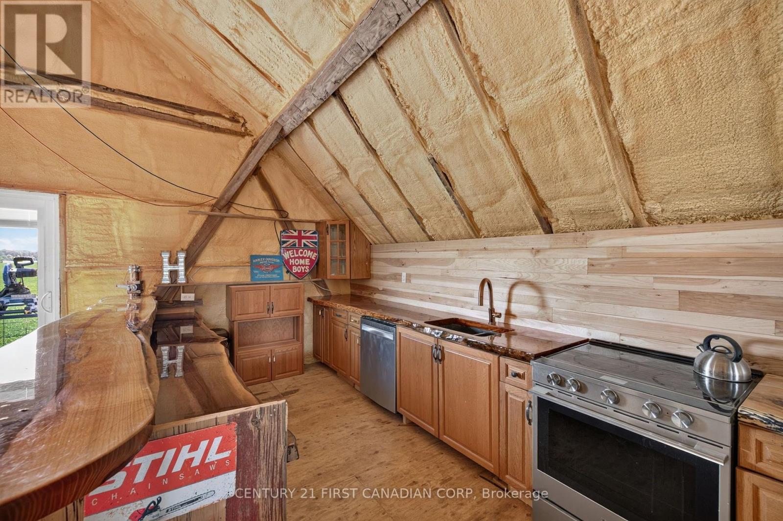 6196 Falconbridge Drive, Southwest Middlesex, Ontario  N0L 1A0 - Photo 44 - X13685402