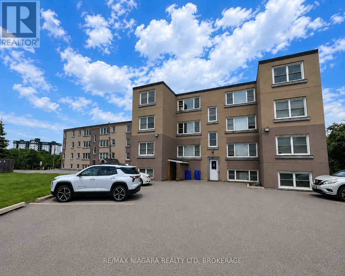 2 - 143 Westchester Crescent, St. Catharines, Ontario  L2P 2N8 - Photo 2 - X13685424