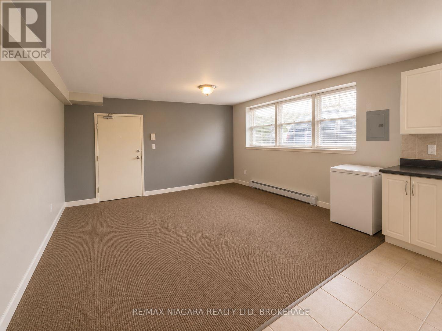 2 - 143 Westchester Crescent, St. Catharines, Ontario  L2P 2N8 - Photo 5 - X13685424