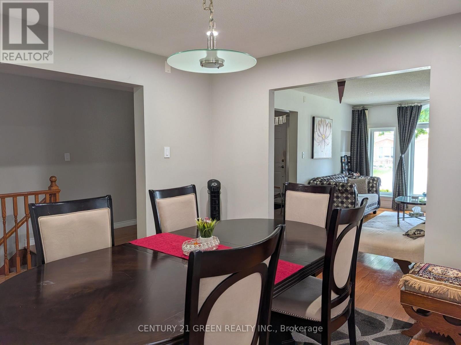 Upper - 45 Caswell Drive, Hamilton, Ontario L9C 7N3 - Photo 4 - X13684850