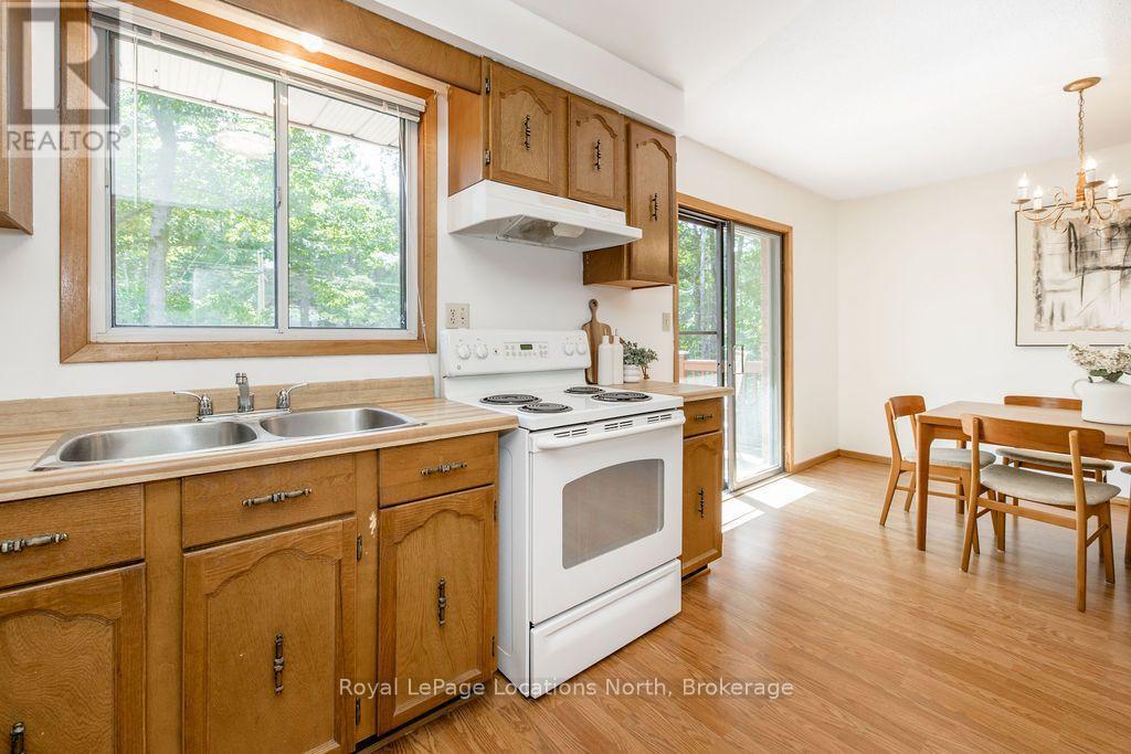 1928 Champlain Road, Tiny, Ontario  L9M 0B6 - Photo 14 - S13685428