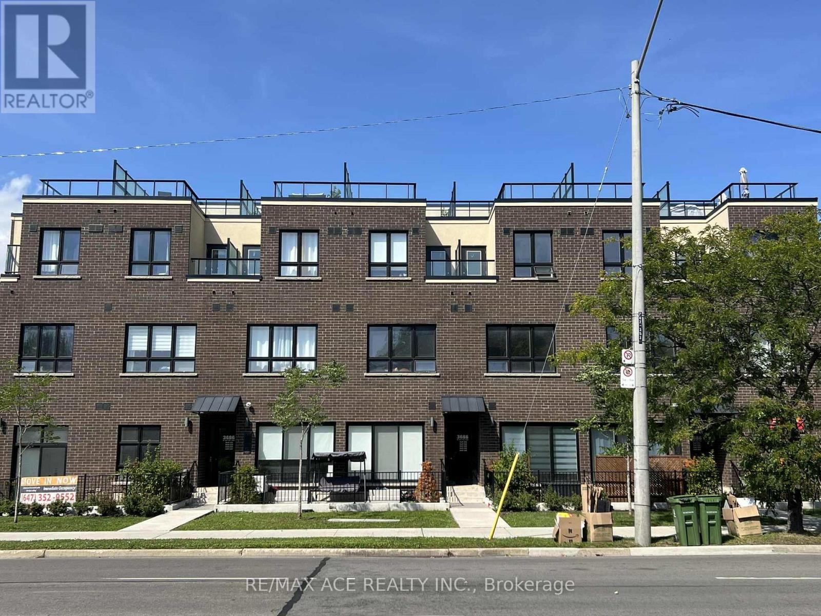 105 - 3686 ST CLAIR AVENUE E, Toronto, Ontario