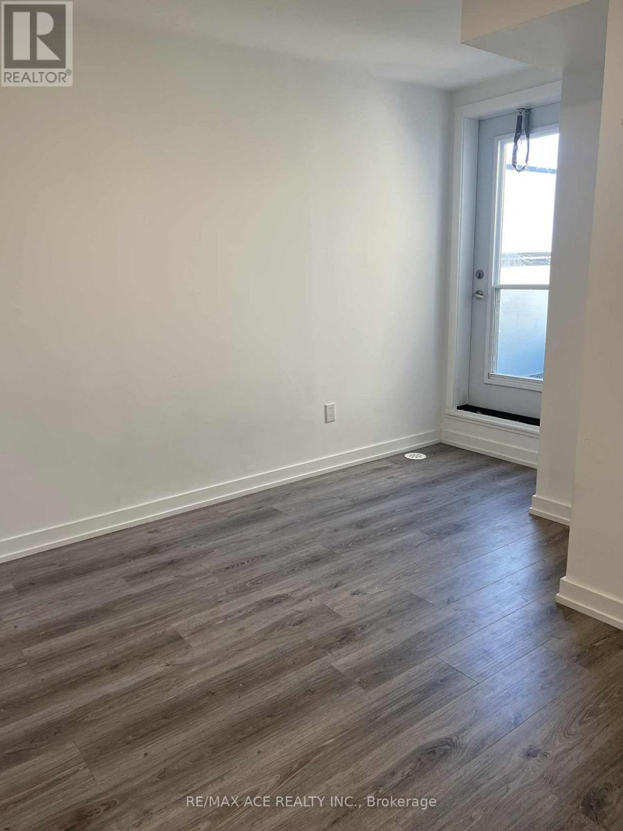 105 - 3686 St Clair Avenue E, Toronto, Ontario  M1M 0E4 - Photo 8 - E13685400