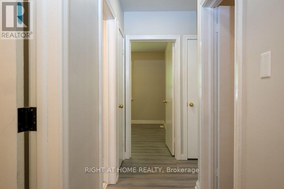 Main House - 6 Bellvare Crescent, Toronto, Ontario  M1R 2M9 - Photo 11 - E13685438