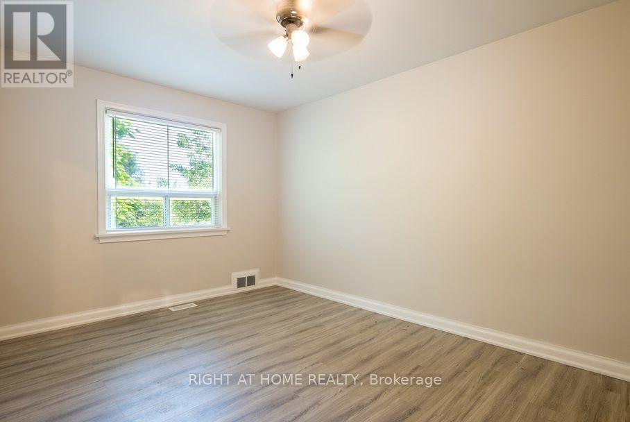 Main House - 6 Bellvare Crescent, Toronto, Ontario  M1R 2M9 - Photo 15 - E13685438