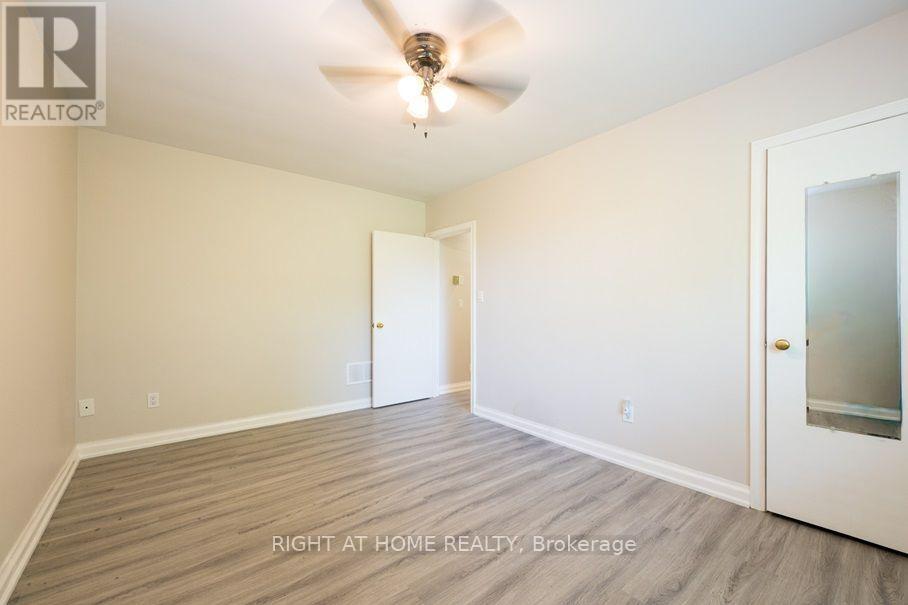 Main House - 6 Bellvare Crescent, Toronto, Ontario  M1R 2M9 - Photo 16 - E13685438