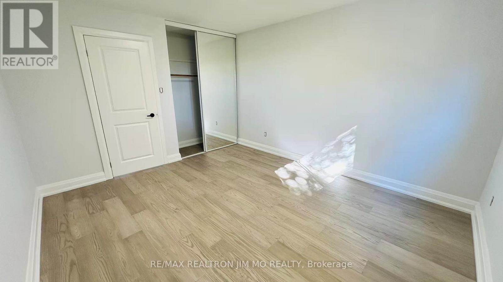 Upper - 65 Heaslip Terrace, Toronto, Ontario  M1T 1W8 - Photo 13 - E13685444