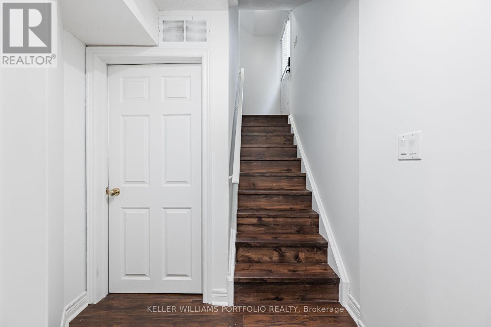 Lower - 131 Bachman Drive, Vaughan, Ontario  L6A 3R7 - Photo 13 - N13685452