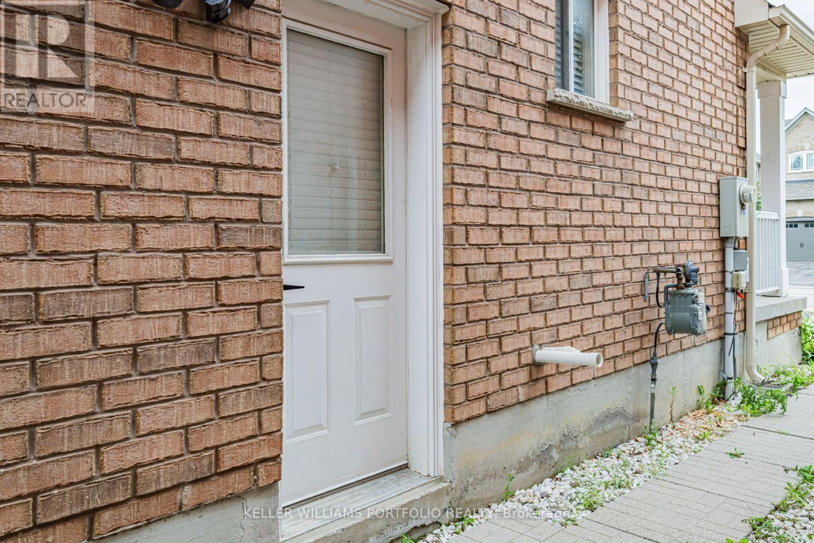 Lower - 131 Bachman Drive, Vaughan, Ontario  L6A 3R7 - Photo 6 - N13685452