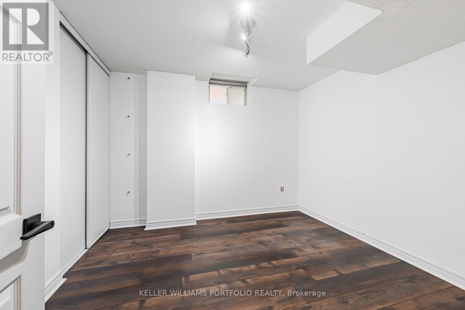 Lower - 131 Bachman Drive, Vaughan, Ontario  L6A 3R7 - Photo 8 - N13685452