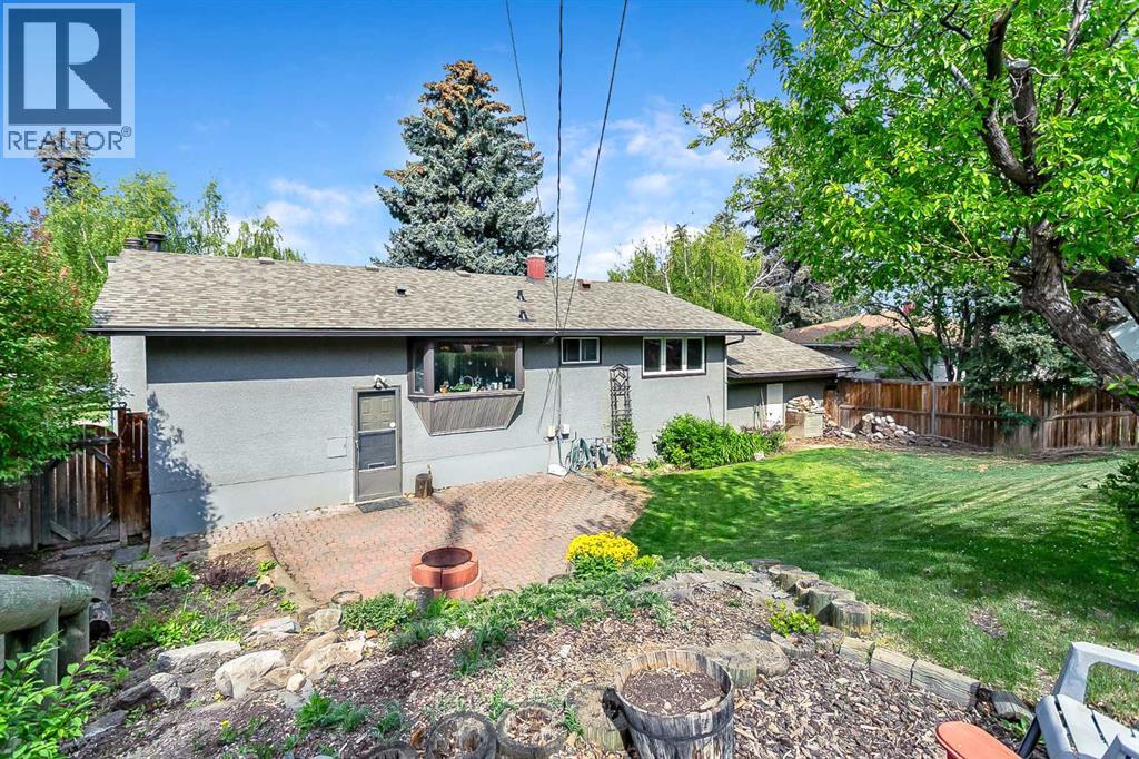 30 Gateway Drive Sw, Calgary, Alberta  T3E 4J7 - Photo 45 - A2335825