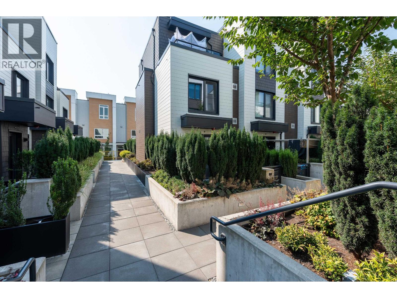 301 606 Foster Avenue, Coquitlam, British Columbia  V6J 0L5 - Photo 18 - R3156391