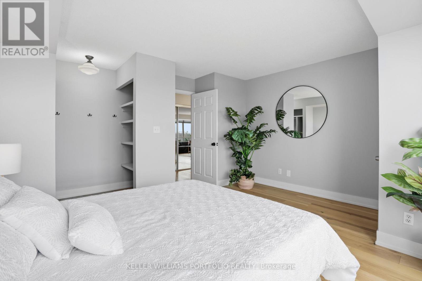 802 - 190 Manitoba Street, Toronto, Ontario  M8Y 3Y8 - Photo 3 - W13685414