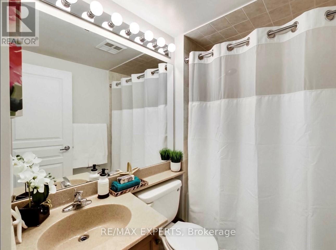 722 - 220 Burnhamthorpe Road W, Mississauga, Ontario  L5B 4N4 - Photo 25 - W13685448