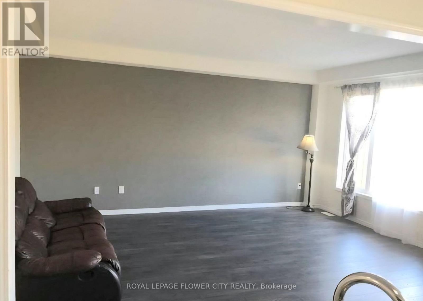 7657 Hackberry Trail, Niagara Falls, Ontario  L2H 3R5 - Photo 3 - X13685418