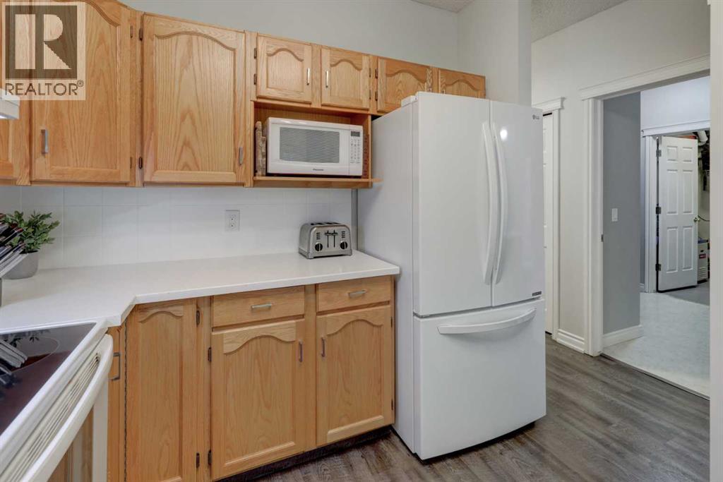 102, 39 Hidden Creek Place NW, Calgary, Alberta  T3A 6B9 - Photo 7 - A2336425
