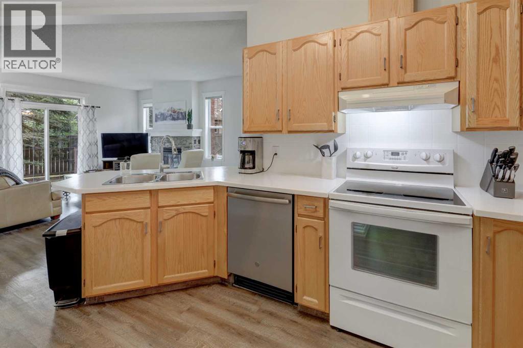 102, 39 Hidden Creek Place NW, Calgary, Alberta  T3A 6B9 - Photo 8 - A2336425
