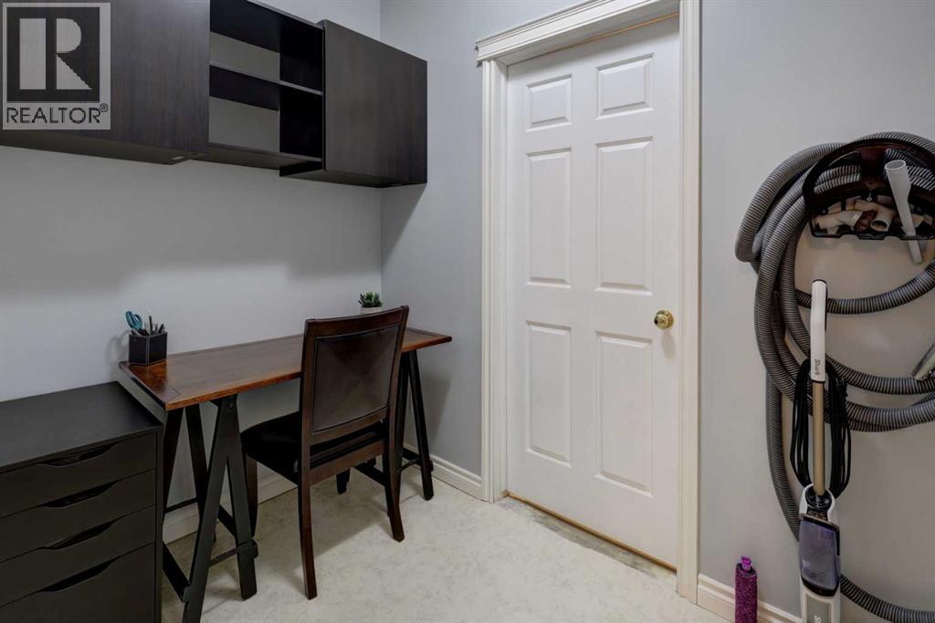 102, 39 Hidden Creek Place NW, Calgary, Alberta  T3A 6B9 - Photo 22 - A2336425