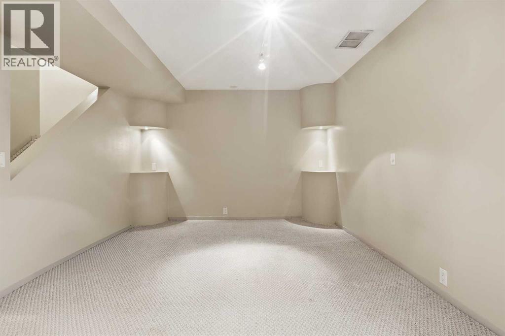 224, 999 Canyon Meadows Drive SW, Calgary, Alberta  T2W 2S6 - Photo 40 - A2337687