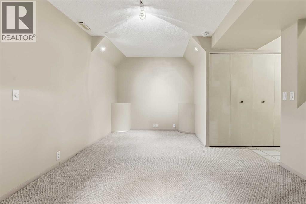 224, 999 Canyon Meadows Drive SW, Calgary, Alberta  T2W 2S6 - Photo 39 - A2337687
