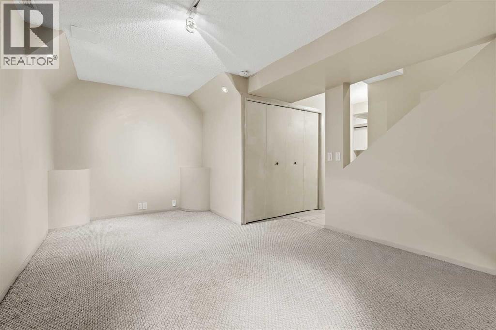 224, 999 Canyon Meadows Drive SW, Calgary, Alberta  T2W 2S6 - Photo 38 - A2337687