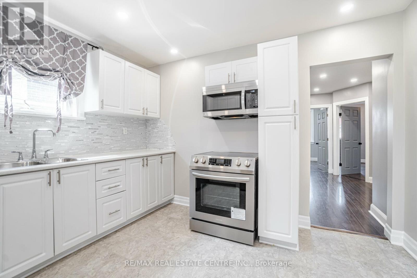Upper Level - 102 Wilson Road S, Oshawa, Ontario  L1H 6B7 - Photo 13 - E13683962