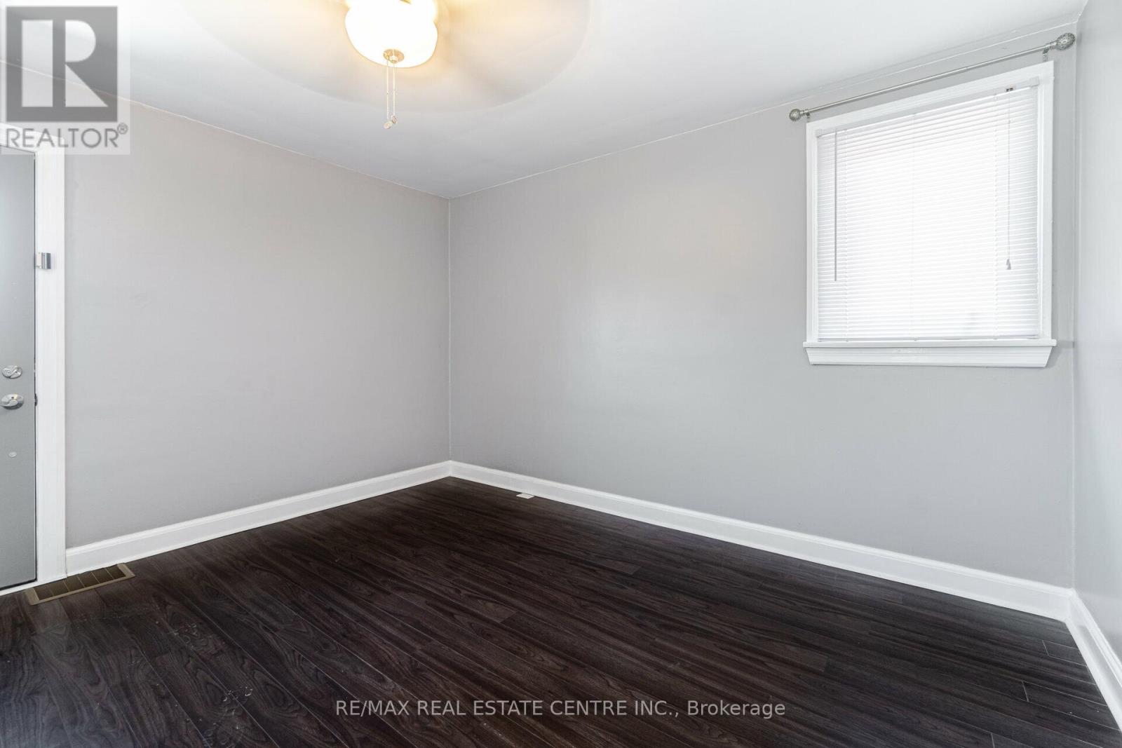 Upper Level - 102 Wilson Road S, Oshawa, Ontario  L1H 6B7 - Photo 15 - E13683962