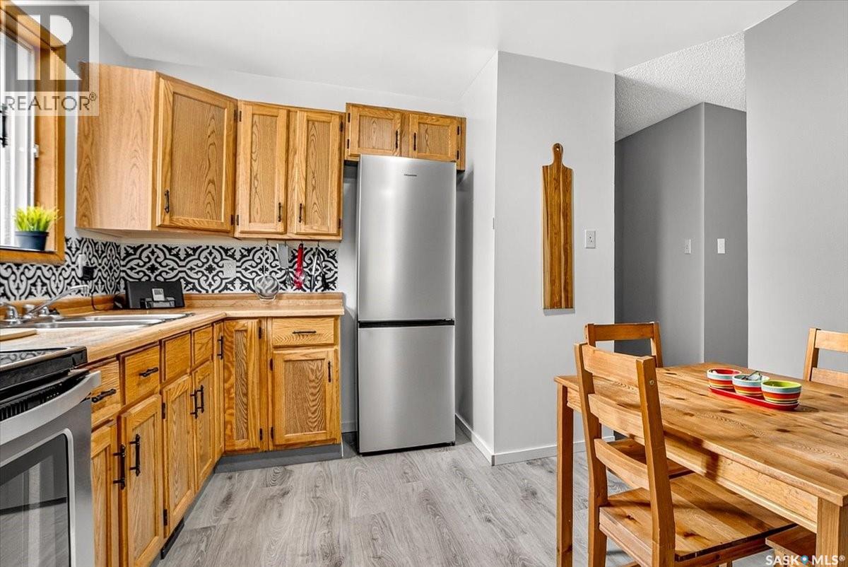 1324 Courtney Street, Regina, Saskatchewan  S4T 7S1 - Photo 5 - SK045573