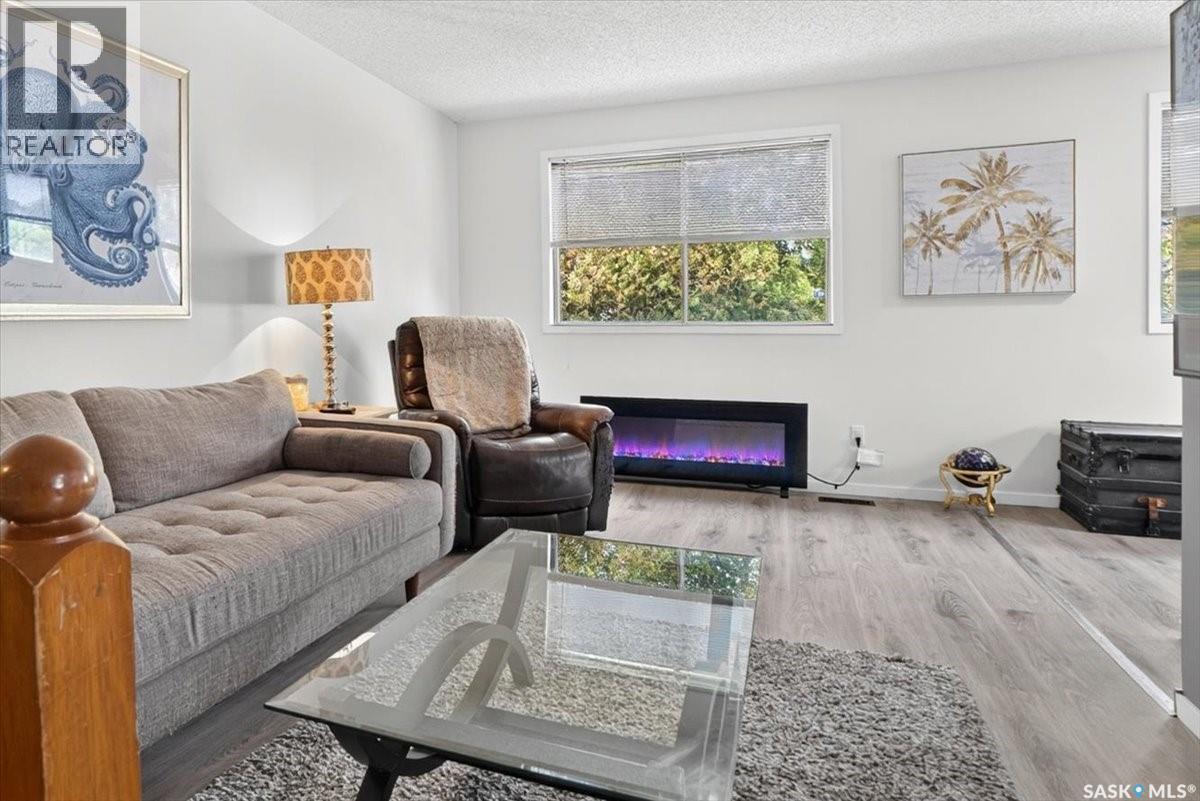 1324 Courtney Street, Regina, Saskatchewan  S4T 7S1 - Photo 7 - SK045573