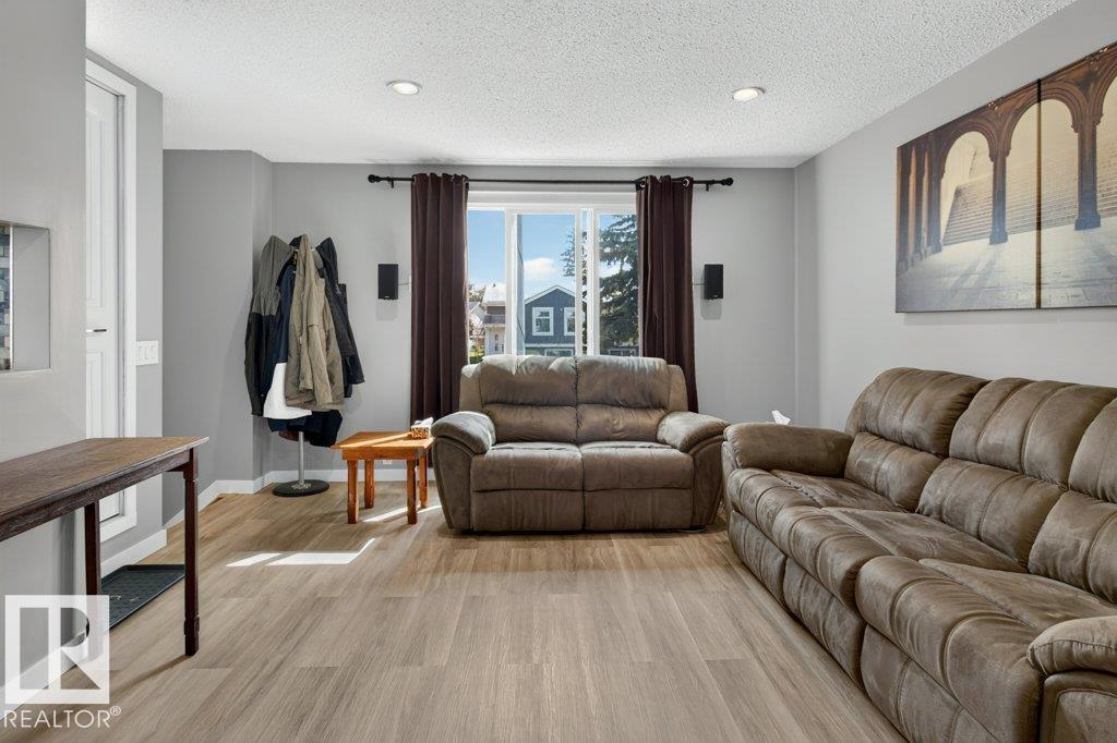 4624 36 Av NW, Edmonton, Alberta  T6L 3S3 - Photo 5 - E4504071