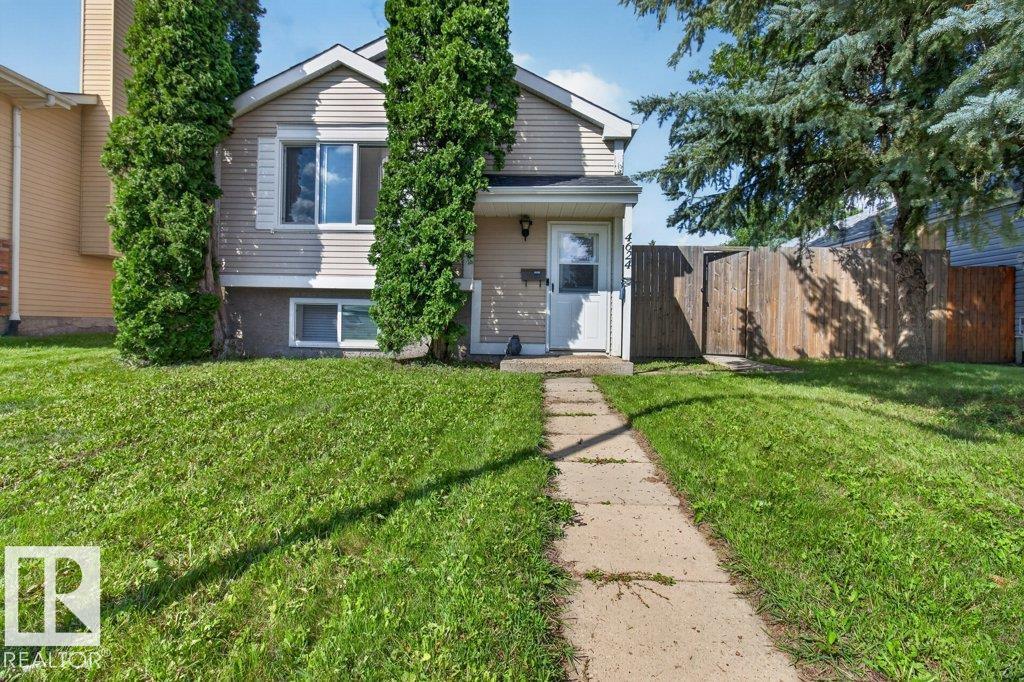 4624 36 Av NW, Edmonton, Alberta  T6L 3S3 - Photo 1 - E4504071